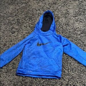 Boys Nike size 7 hoodie sweater